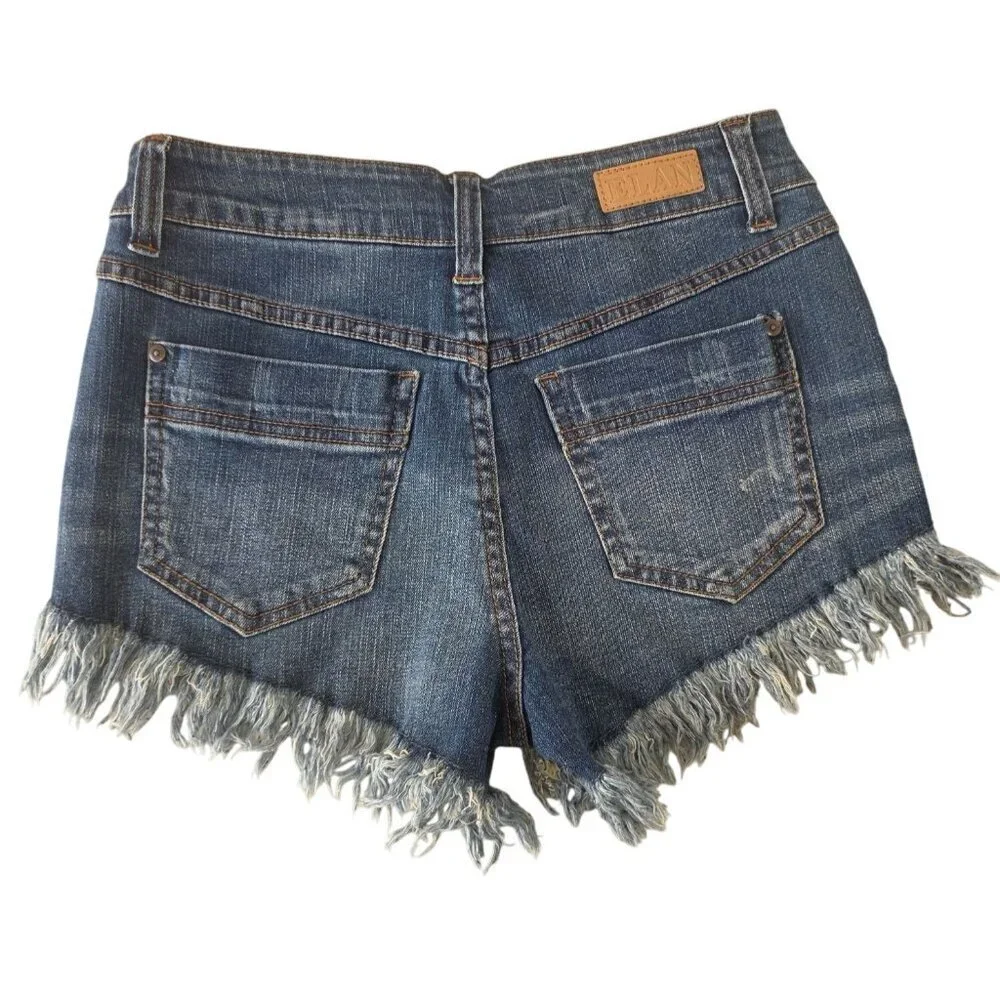 Elan Distressed Denim Shorts Women M Blue Fringe Hem Cutoff Jean Shorts NEW